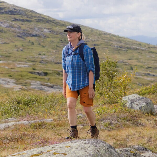 https://www.meindl.se/pub_docs/files/Element_vandringDam.jpg