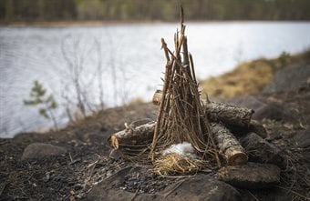 Göra upp eld